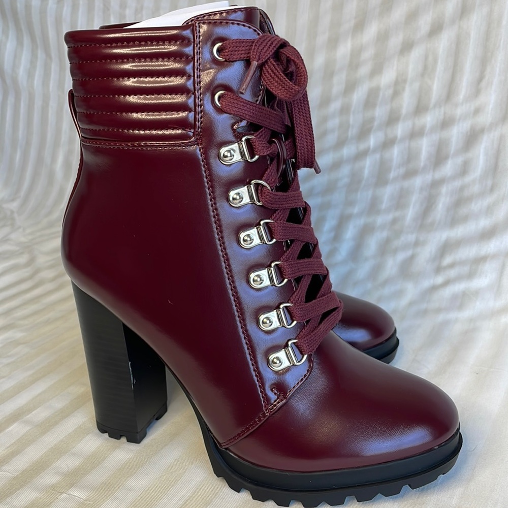 Women’s Ankle boots size 7.5. Brand new